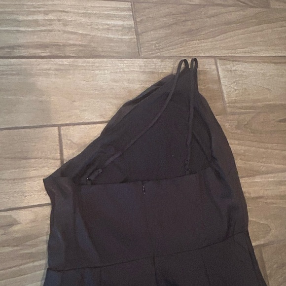 Lulu's Black One-Shoulder Long Sleeve Sheath Dress - Picture 4 of 5